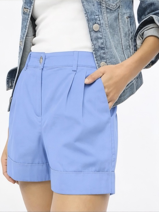 J. Crew Factory Pants - NWT J.Crew Factory Vintage 90s Pleated chino short Periwinkle Blue 10